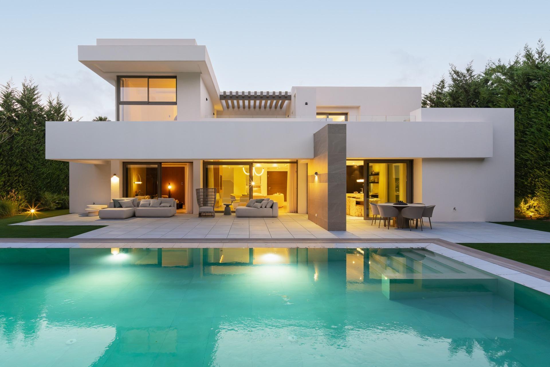 Villas in Paraiso Alto, Estepona