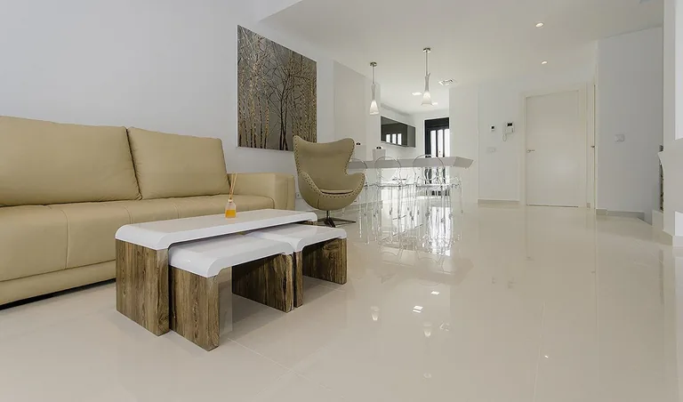 VILLAS DE OBRA NUEVA A 250 m DE LA PLAYA EN CAMPOAMOR