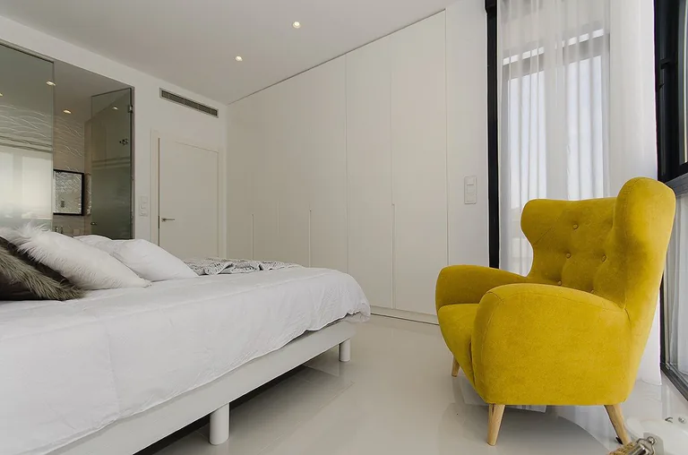 VILLAS DE OBRA NUEVA A 250 m DE LA PLAYA EN CAMPOAMOR