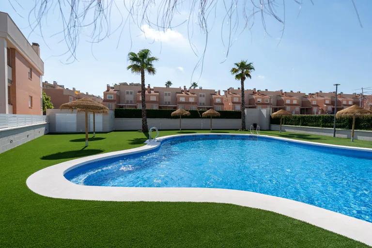 Bungalows de 3 Dormitorios en Residencial Exclusivo en Gran Alacant!