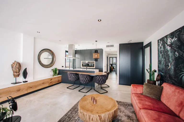 Apartamento de Lujo y Diseño Junto a Campo de Golf