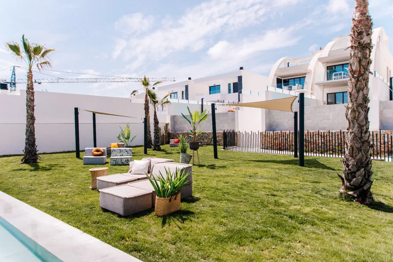 Apartamento de Lujo y Diseño Junto a Campo de Golf