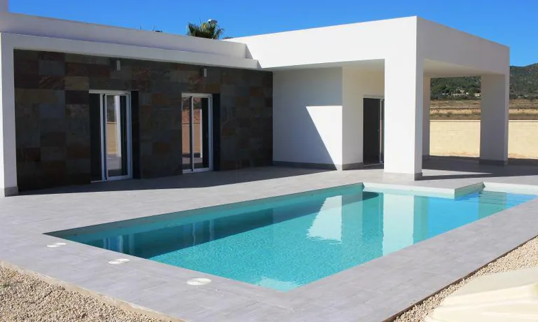 Unit NV-100023 — Villa Mediterranea en Tipico Pueblo Español