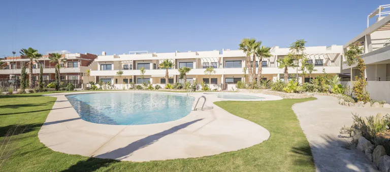 Bungalow de Diseño Junto al Mar