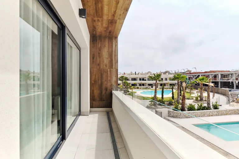 Bungaló en planta alta NV-100048 — foto 3