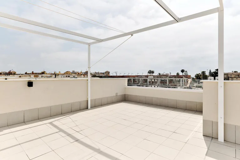 Bungaló en planta alta NV-100048 — foto 4