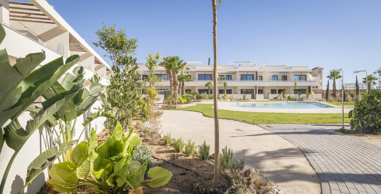 Bungaló en planta alta NV-100048 — foto 44
