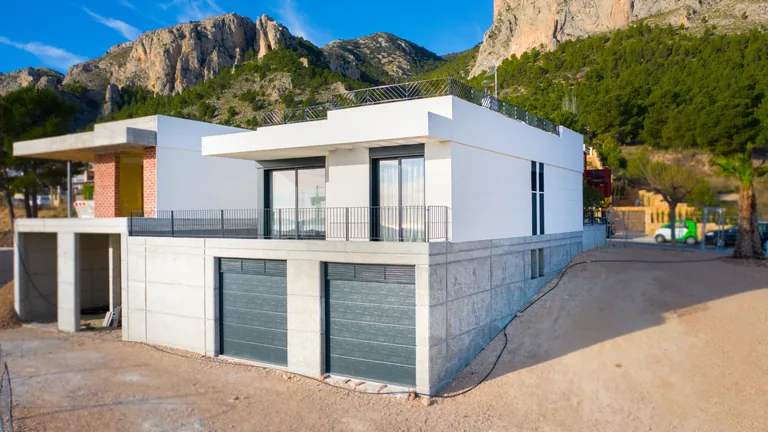 Chalets independientes a estrenar con vistas al mar en Polop (provincia de Alicante)
