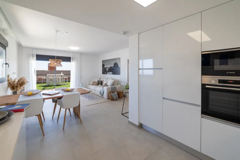NUEVOS APARTAMENTOS EN VENTA, A 20 MINUTOS DE ALICANTE y ELCHE, COSTA BLANCA