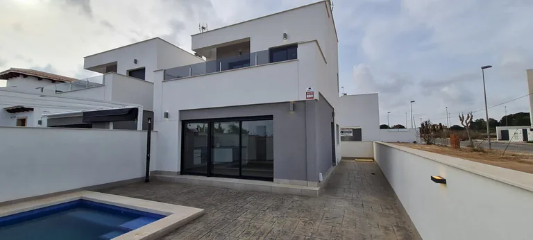 Villas de Obra Nueva en Orihuela Costa