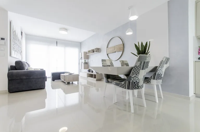 Residencial de Obra Nueva de Villas en San Miguel de Salinas