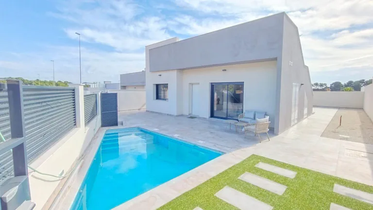 Villas de Obra Nueva en Pinar de Campoverde