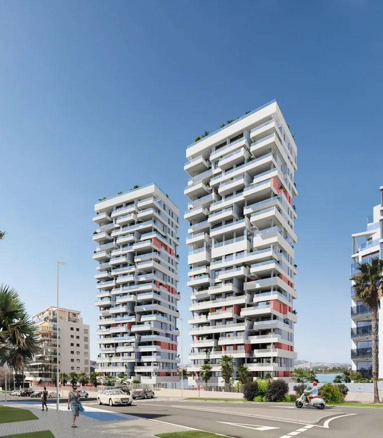 Áticos de Lujo de Obra Nueva con Vistas al Mar en Calpe