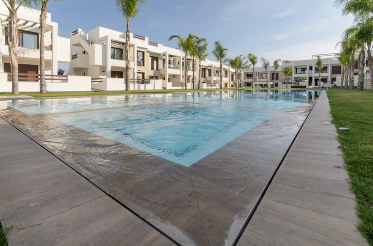 Bungaló en planta baja NV-100127 — foto 33