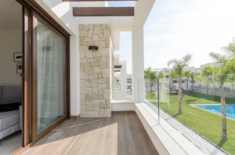 Bungaló en planta alta NV-100128 — foto 22