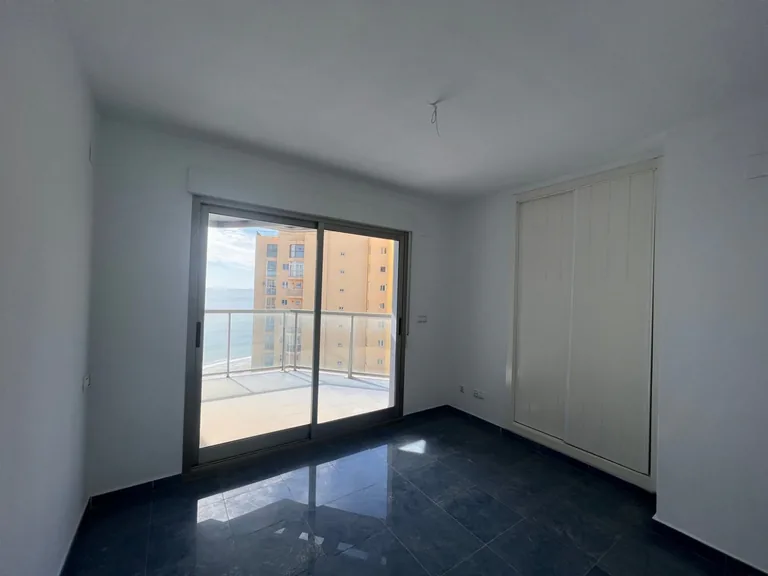 Preciosos Aticos con Vistas al Mar en Calpe