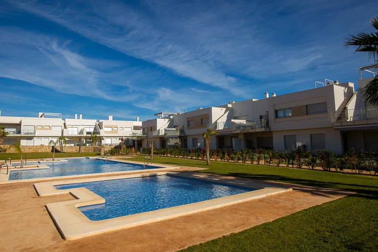 Residencial de Obra Nueva de Bungalows en Vistabella