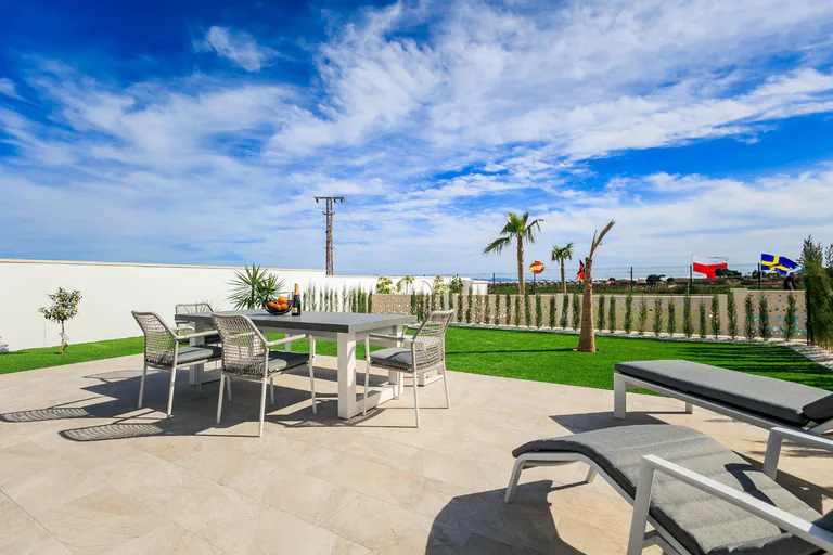 Villas de Obra Nueva en Pilar de la Horadada en el Campo de Golf