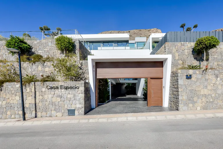 Villa in Sierra Cortina, Finestrat
