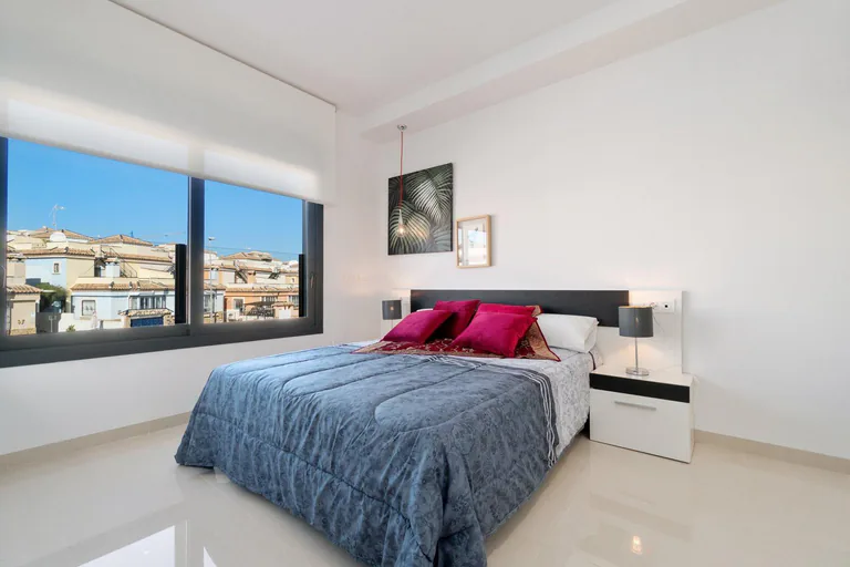Villas de Obra Nueva en los Montesinos