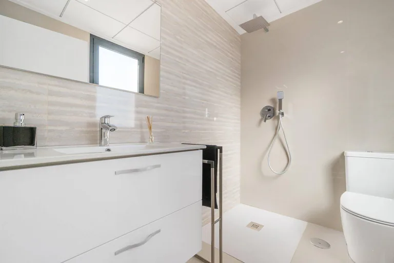 Villas de Obra Nueva en los Montesinos