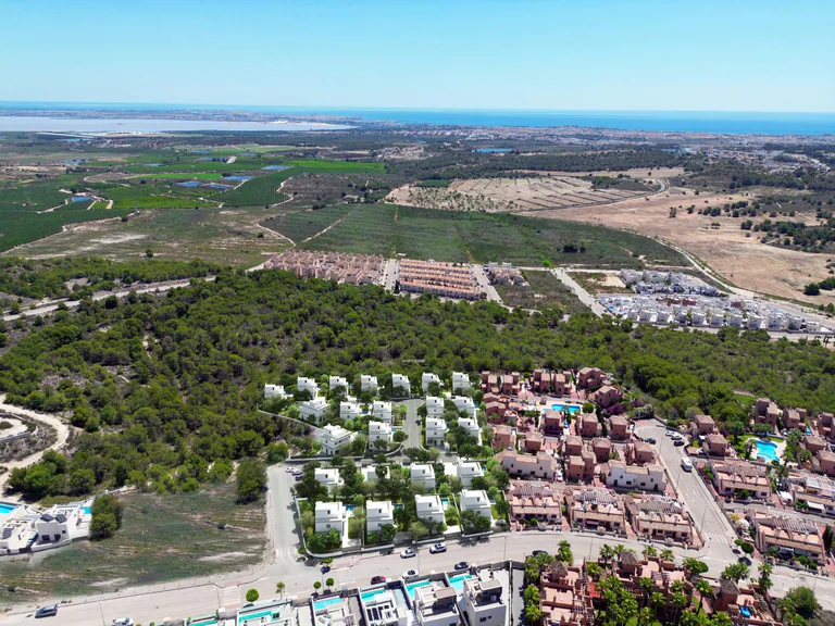 Villas de Obra Nueva en San Miguel de Salinas