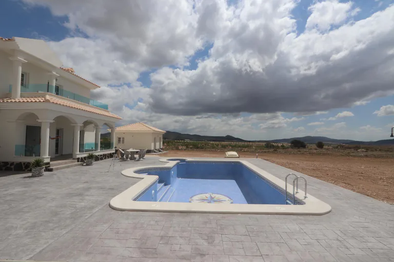 Villa NV-100409 — foto 42
