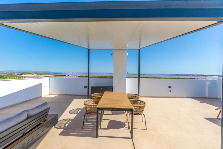 Bungaló en planta alta NV-100492 — foto 46