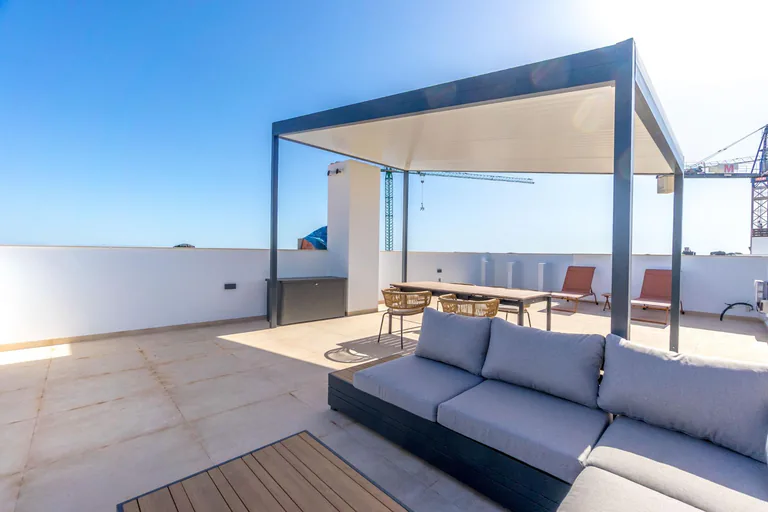 Bungaló en planta alta NV-100492 — foto 48