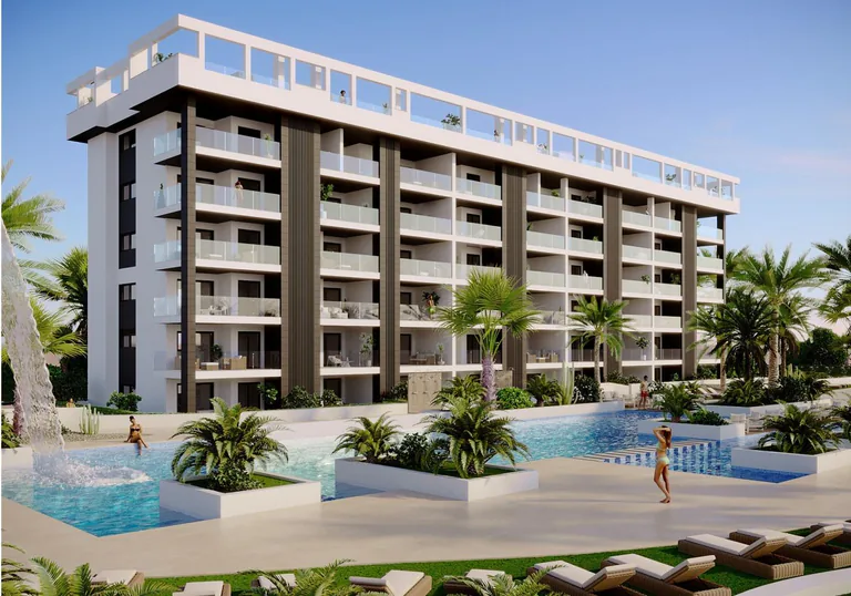 Urbanizacion Cerrada de Obra Nueva en Torrevieja a Solo 700M de la Playa