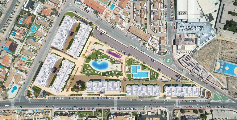 Urbanizacion Cerrada de Obra Nueva en Torrevieja a Solo 700M de la Playa