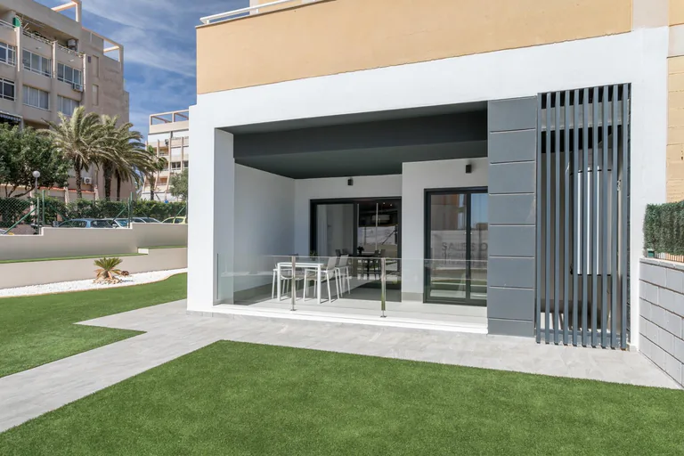 Apartamento en planta baja NV-100607 — foto 13