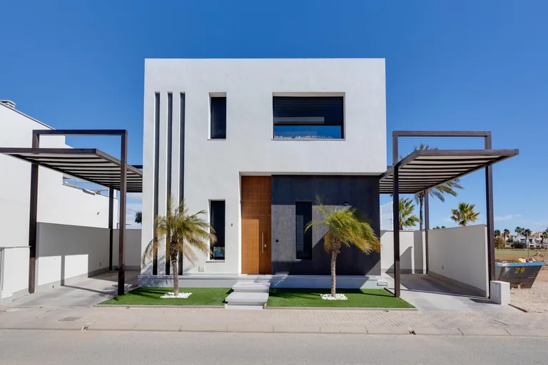 Villas de Obra Nueva en Pilar de la Horadada en el Campo de Golf