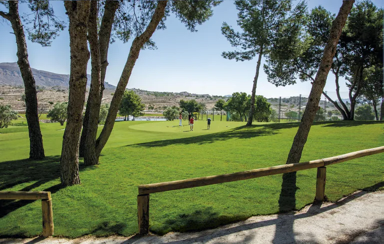 Complejo Residencial de Obra Nueva en Alenda Golf, Alicante