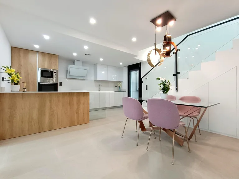 Lujosos chalets adosados de nueva construcción en Benijófar, Costa Blanca