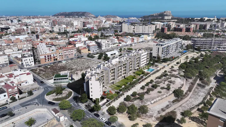 Residencial de nueva construcción en Alicante, con vistas abiertas a la ciudad