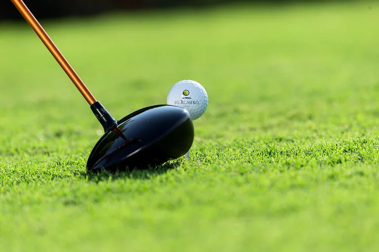 Villas de nueva construcción en primera línea de Lo Romero Golf