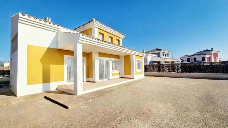 Villas de nueva construcción en amplias parcelas de más de 500 m² en Lorca