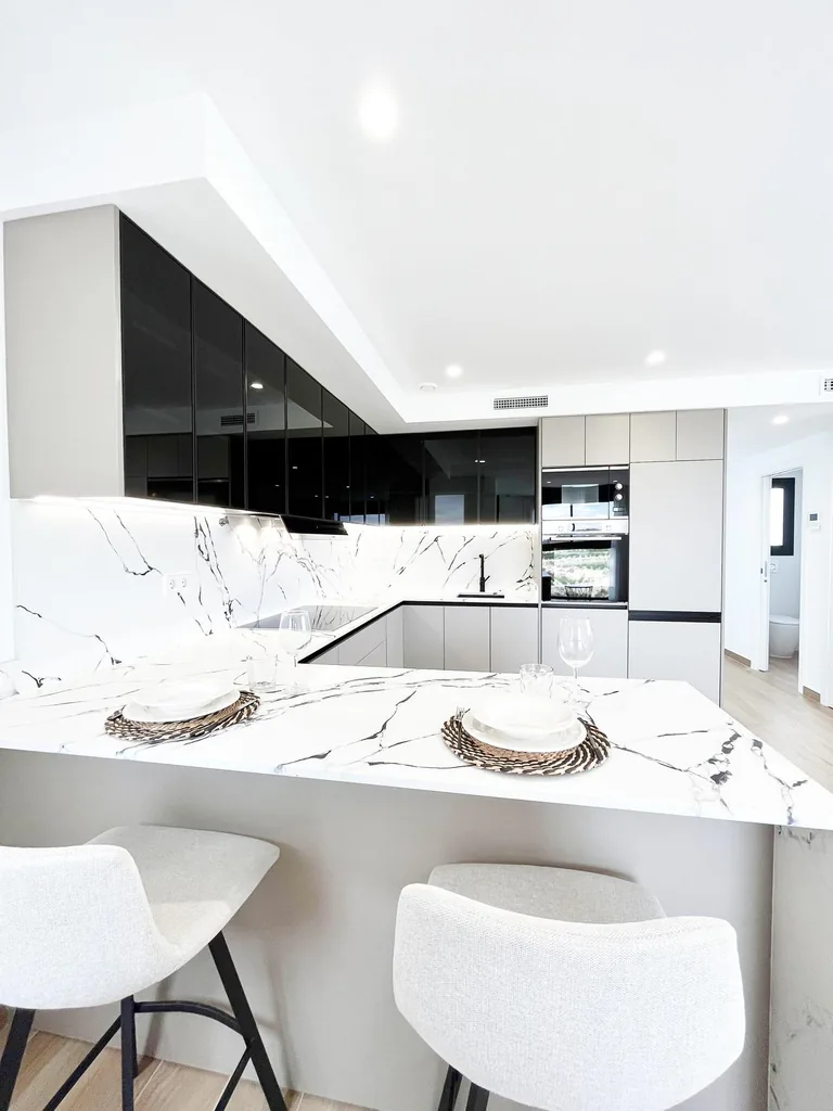 Villas de nueva construcción con piscina privada en La Finca Golf Algorfa, Costa Blanca Sur