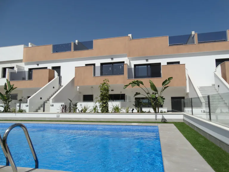 Bungaló en planta alta NV-101154 — foto 2
