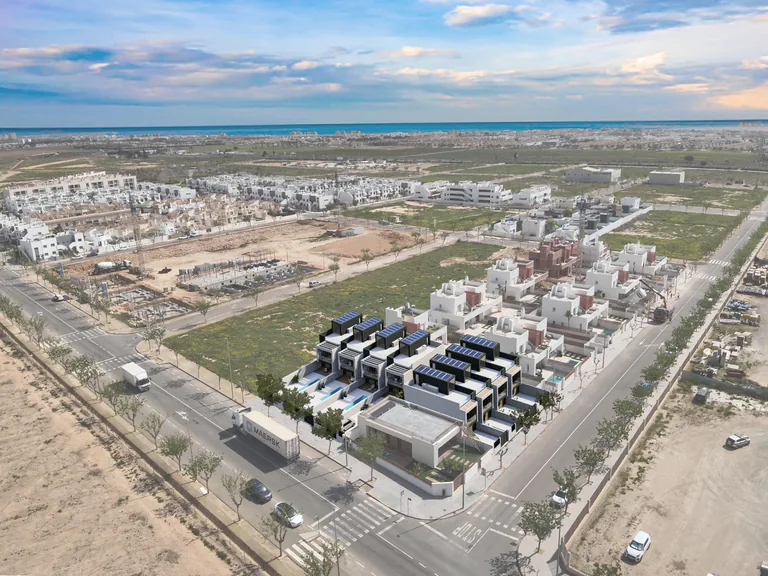 Adosados Sostenibles de Obra Nueva en Pilar de la Horadada, Costa Blanca