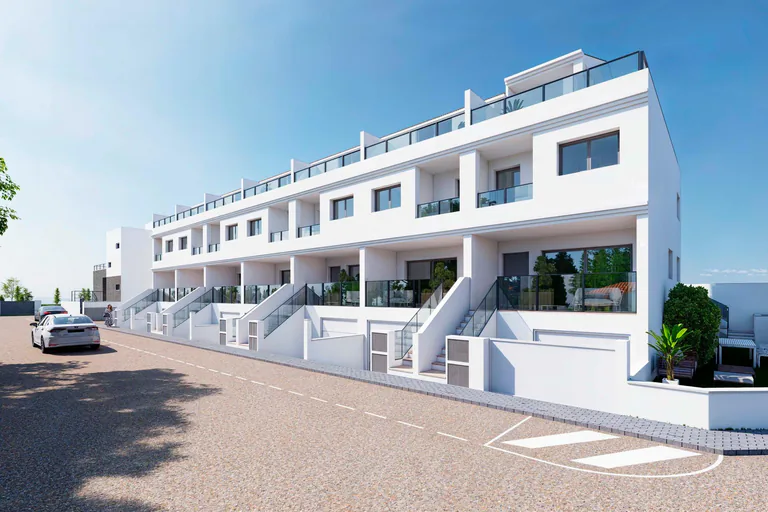 Modernas casas adosadas con solárium y sótano en Rafal, Alicante