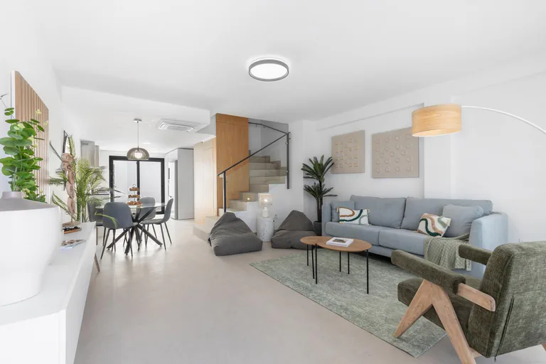 Modernas casas adosadas con solárium y sótano en Rafal, Alicante