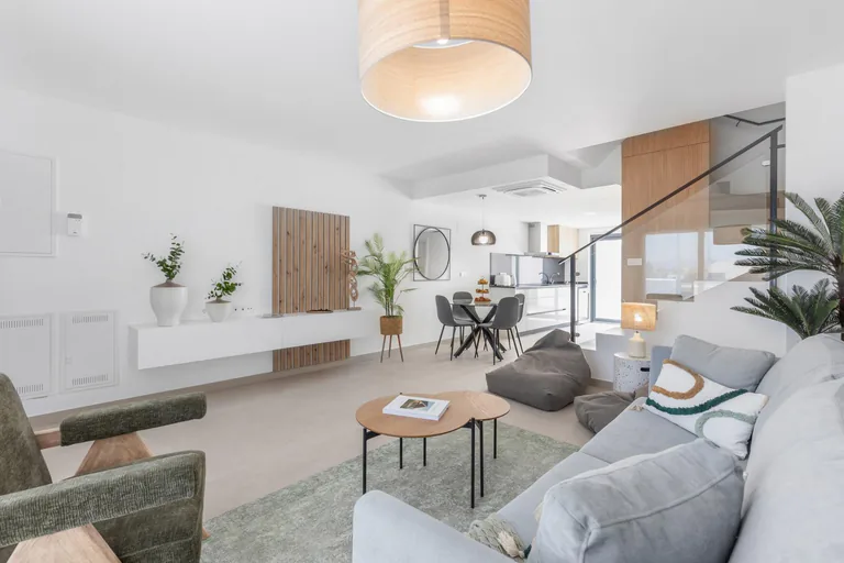 Modernas casas adosadas con solárium y sótano en Rafal, Alicante