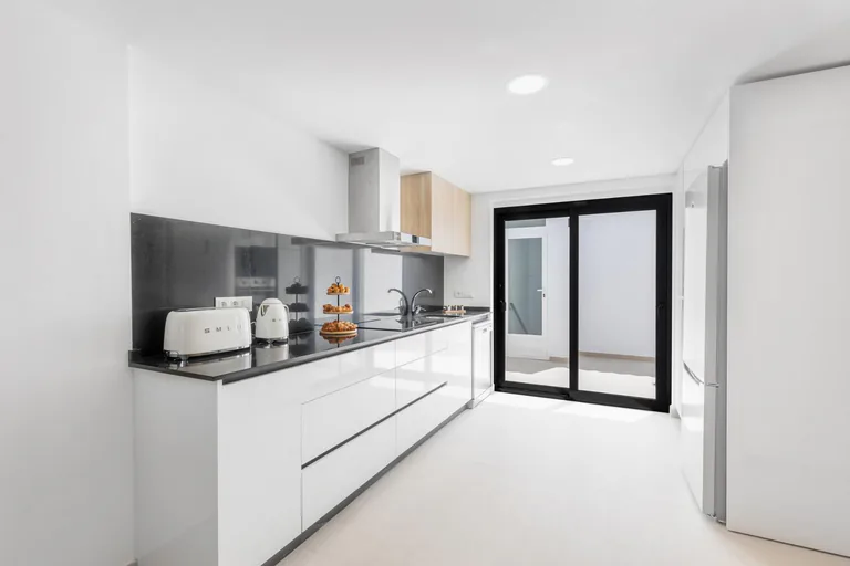 Modernas casas adosadas con solárium y sótano en Rafal, Alicante