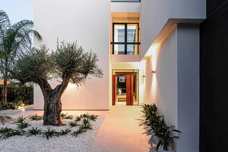 Exclusivas villas de nueva construcción con piscina privada en La Nucía, cerca de Benidorm