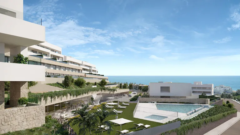 Apartamentos de lujo con vistas al mar en Estepona, a solo 400 metros de la playa