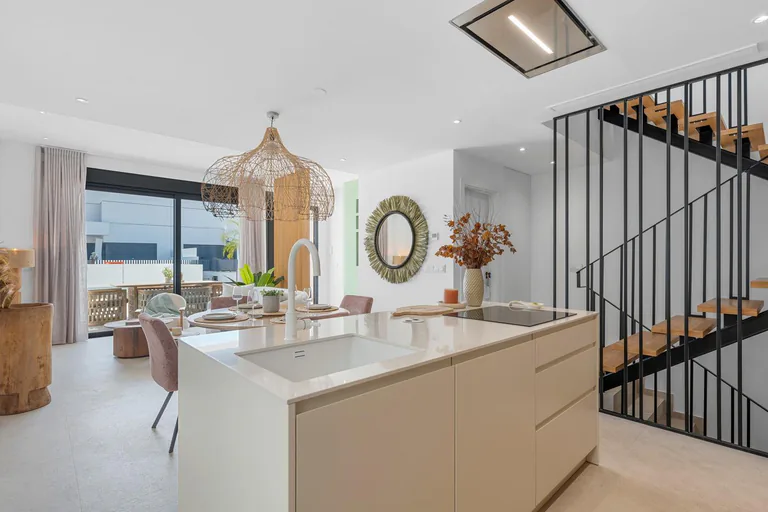Villas adosadas y pareadas de nueva construcción en Dolores, Alicante