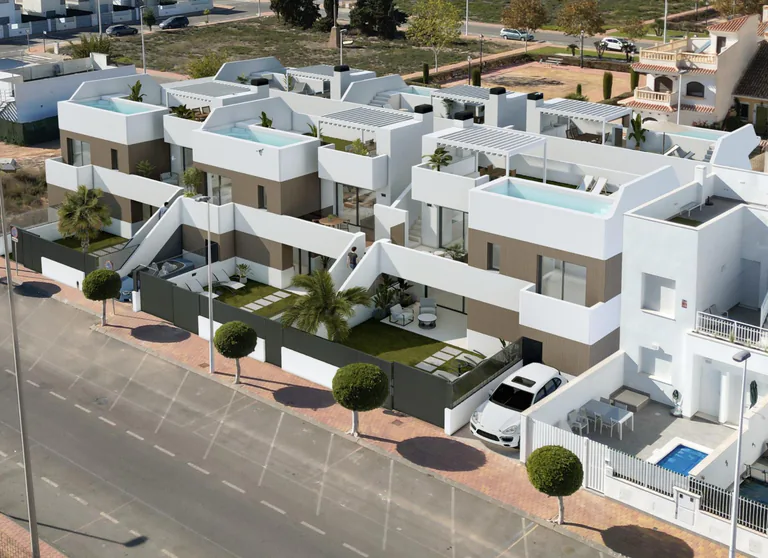 Bungaló en planta baja NV-101474 — foto 1