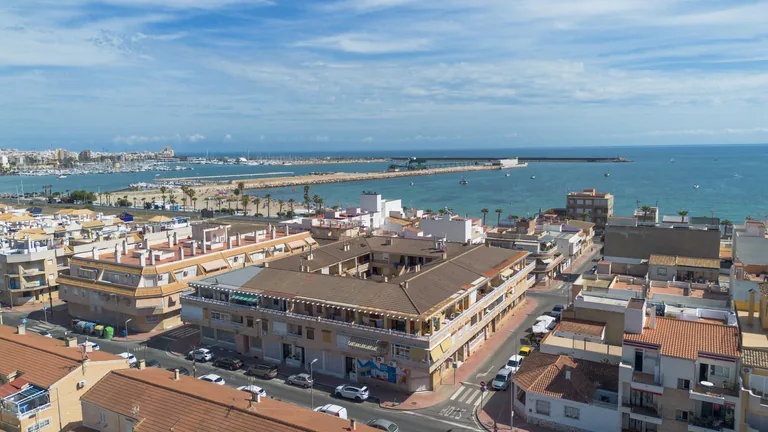 Erdgeschosswohnung in Playa Los Naufragos, Torrevieja
